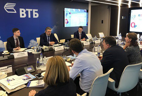 Глава Почта Банка Дмитрий Руденко встретился с акционерами ВТБ