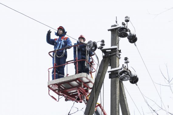 Энергетики филиала «Тулэнерго» восстанавливают электроснабжение  потребителей Одоевского и Кимовского районов