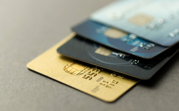 Миллион клиентов ВТБ подключили свои карты к Mir Pay для оплаты с помощью смартфона