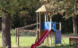 В ТОС «Дубрава» Тулы построили две детские площадки